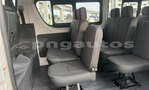 Acheter Occasion Voiture Toyota Hiace Blanc à Arufa, Western Highlands Acheter Occasion Voiture Toyota Hiace Blanc à Arufa, Western Highlands