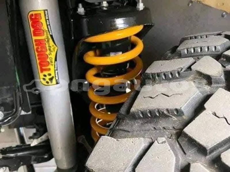 Big with watermark toyota land cruiser morobe lae 7860