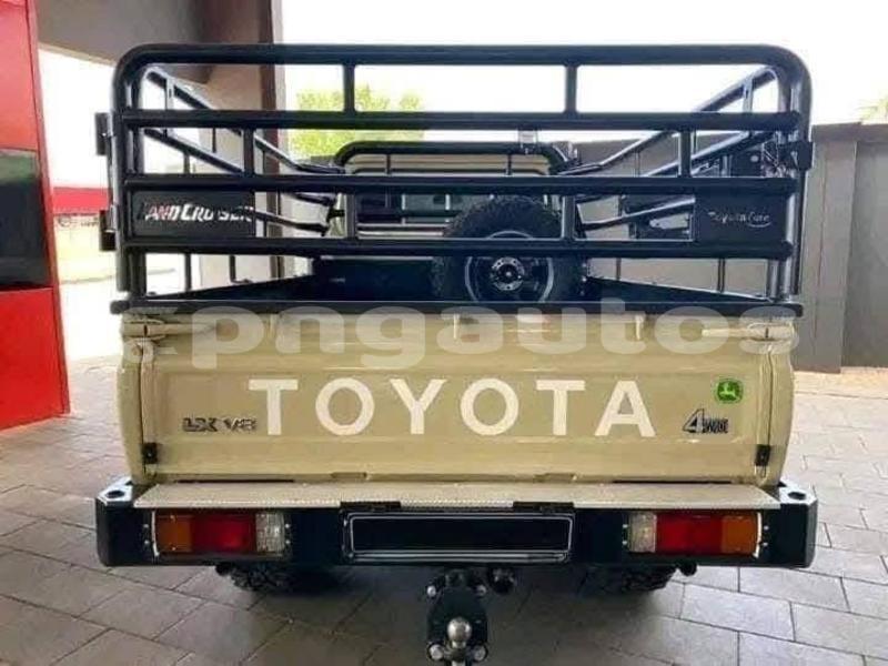 Big with watermark toyota land cruiser morobe lae 7860
