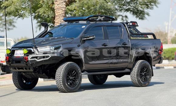 Buy Used Toyota Hiluxe Revo Other Car in Import - Dubai in Enga