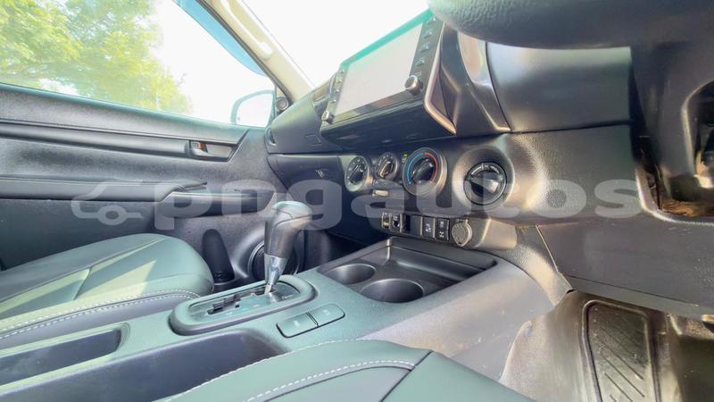 Big with watermark toyota hiluxe revo enga import dubai 7861