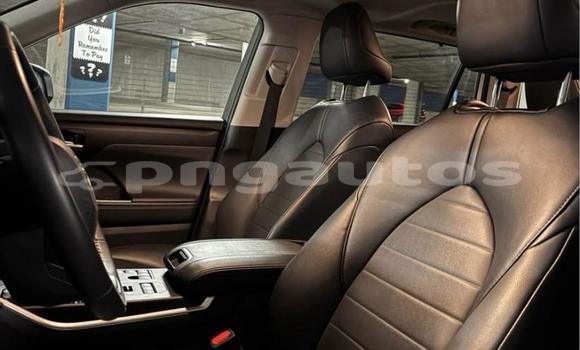Buy Used Toyota Highlander White Car in Port Moresby in National Capital District Buy Used Toyota Highlander White Car in Port Moresby in National Capital District