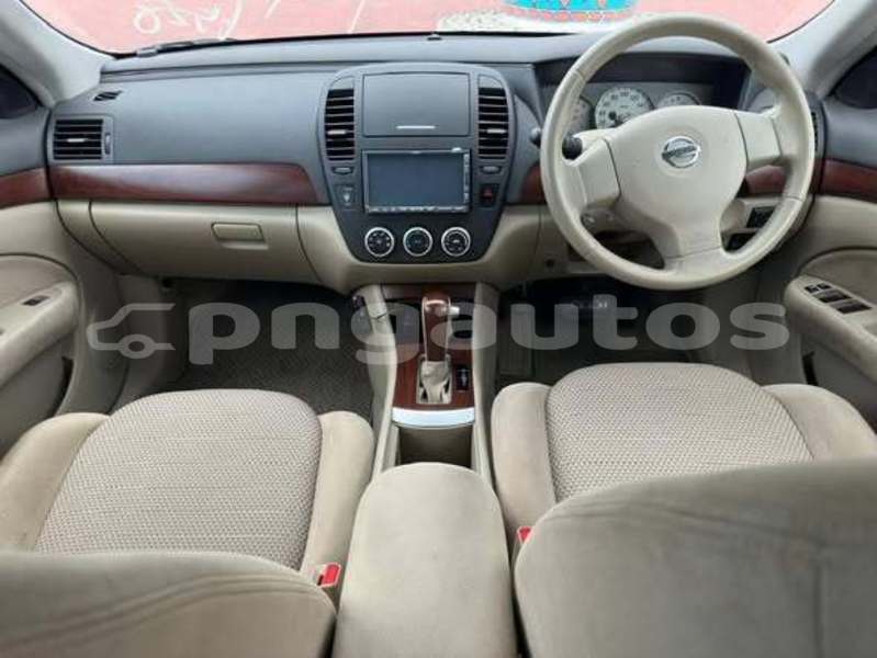 Big with watermark nissan bluebird madang monara 7870