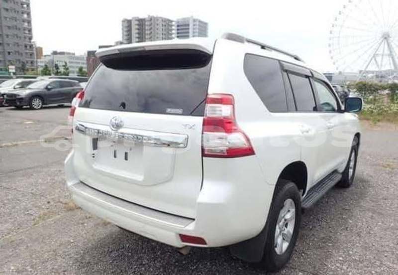 Big with watermark toyota prado madang monara 7877