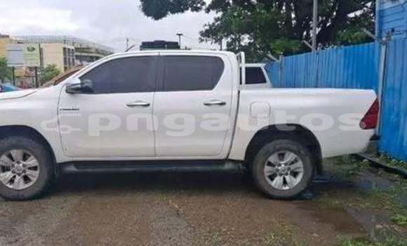 Buy Used Toyota Hilux Other Car in Marawaka in Eastern Highlands Buy Used Toyota Hilux Other Car in Marawaka in Eastern Highlands