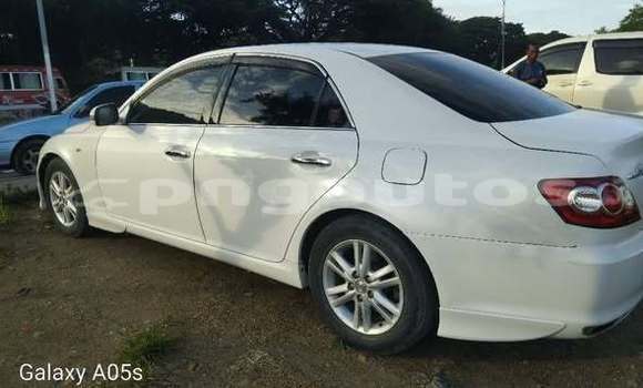 Buy Used Toyota Mark X White Car in Monara in Madang Buy Used Toyota Mark X White Car in Monara in Madang
