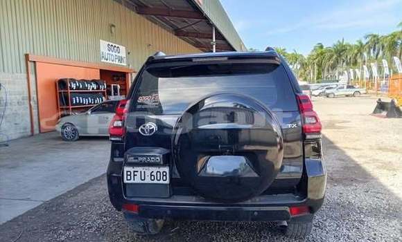 Buy Used Toyota Land Cruiser Black Car in Arou in Madang