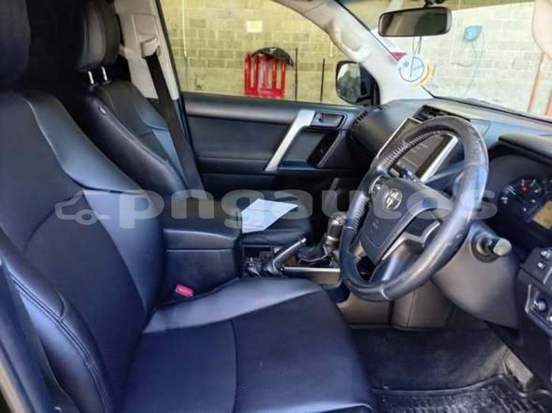 Big with watermark toyota land cruiser madang arou 7907