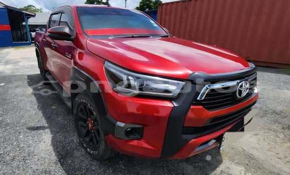 Acheter Occasion Voiture Toyota Hilux Rouge à Monara, Madang Acheter Occasion Voiture Toyota Hilux Rouge à Monara, Madang