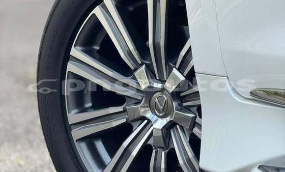 Buy Used Lexus LX 570 White Car in Port Moresby in National Capital District Buy Used Lexus LX 570 White Car in Port Moresby in National Capital District