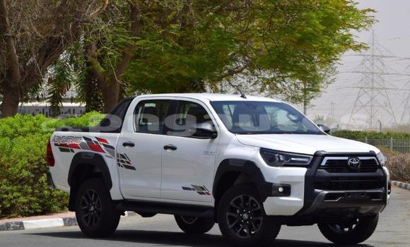 Buy Used Toyota Hilux White Car in Port Moresby in National Capital District Buy Used Toyota Hilux White Car in Port Moresby in National Capital District