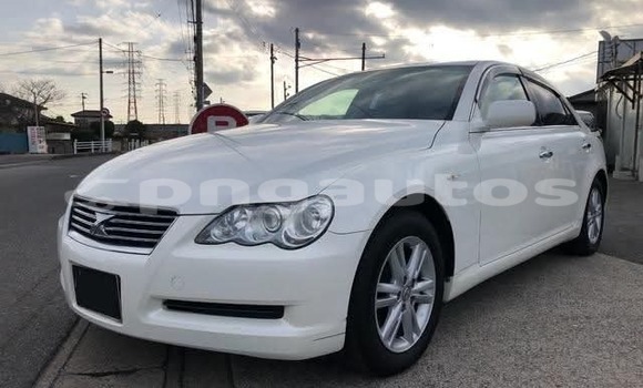 Buy Used Toyota Mark X White Car in Port Moresby in National Capital District