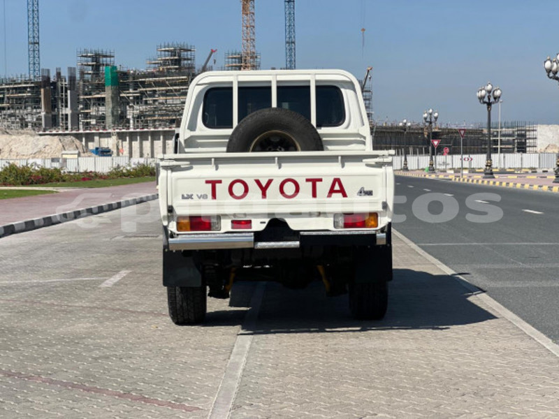 Big with watermark toyota pickup manus lorengau 7937