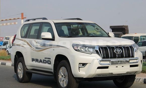 Buy Used Toyota Land Cruiser Prado White Car in Port Moresby in National Capital District Buy Used Toyota Land Cruiser Prado White Car in Port Moresby in National Capital District