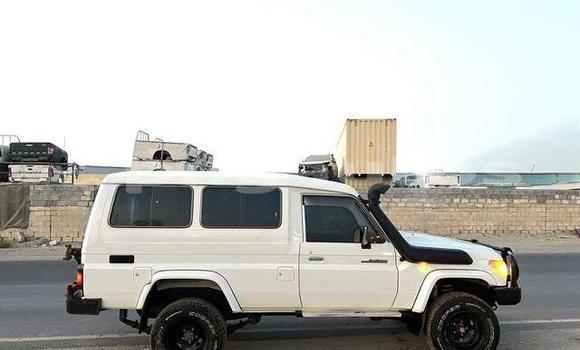 Buy Used Toyota Land Cruiser White Car in Lae in Morobe Buy Used Toyota Land Cruiser White Car in Lae in Morobe
