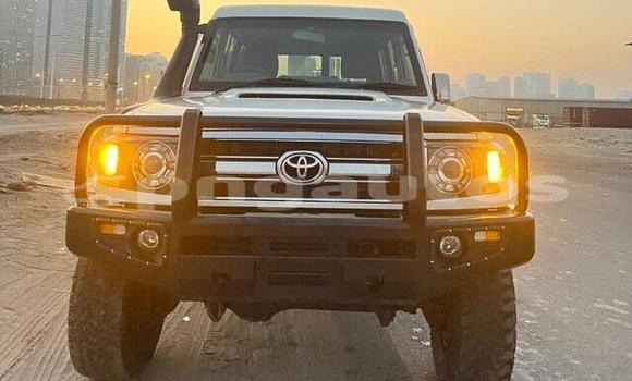 Buy Used Toyota Land Cruiser White Car in Lae in Morobe Buy Used Toyota Land Cruiser White Car in Lae in Morobe