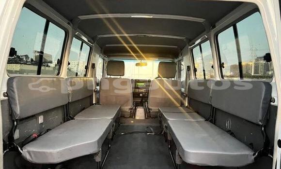 Buy Used Toyota Land Cruiser White Car in Lae in Morobe Buy Used Toyota Land Cruiser White Car in Lae in Morobe