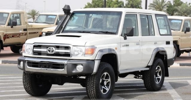 Big with watermark toyota land cruiser east sepik yangoru 7945