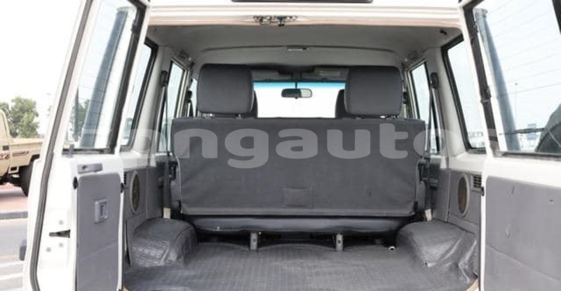 Big with watermark toyota land cruiser east sepik yangoru 7945