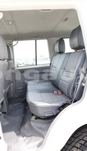 Big with watermark toyota land cruiser east sepik yangoru 7945