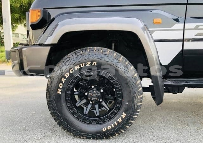 Big with watermark toyota land cruiser east sepik ambunti 7947