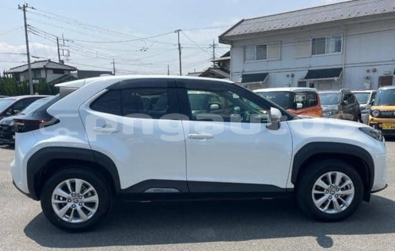 Big with watermark toyota yaris morobe lae 7957