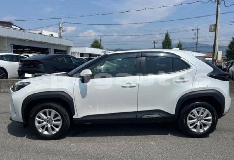 Big with watermark toyota yaris morobe lae 7957