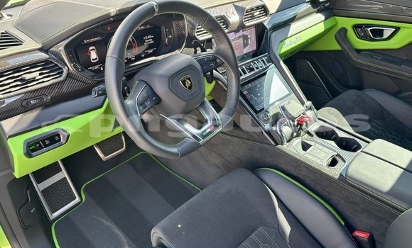 Acheter Occasion Voiture Lamborghini Urus Vert à Ambunti, East Sepik Acheter Occasion Voiture Lamborghini Urus Vert à Ambunti, East Sepik