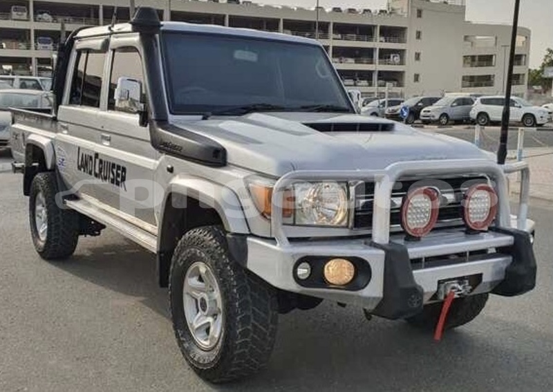 Big with watermark toyota land cruiser morobe lae 7981