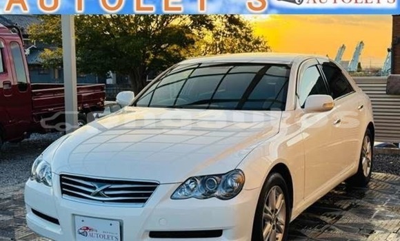 Buy Used Toyota Mark X White Car in Port Moresby in National Capital District