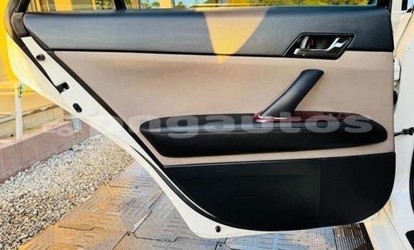 Buy Used Toyota Mark X White Car in Port Moresby in National Capital District Buy Used Toyota Mark X White Car in Port Moresby in National Capital District