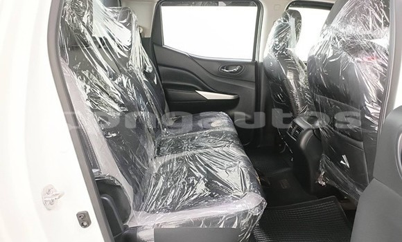 Buy Used Nissan Navara White Car in Port Moresby in National Capital District Buy Used Nissan Navara White Car in Port Moresby in National Capital District