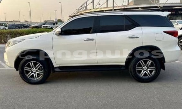 Buy Used Toyota Fortuner White Car in Port Moresby in National Capital District Buy Used Toyota Fortuner White Car in Port Moresby in National Capital District