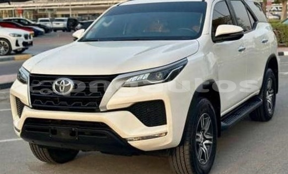 Buy Used Toyota Fortuner White Car in Port Moresby in National Capital District Buy Used Toyota Fortuner White Car in Port Moresby in National Capital District