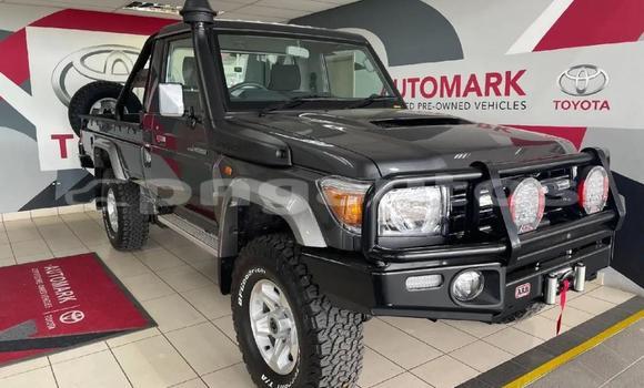 Buy Used Toyota Land Cruiser Black Car in Lae in Morobe