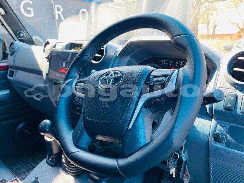 Big with watermark toyota land cruiser morobe lae 7997