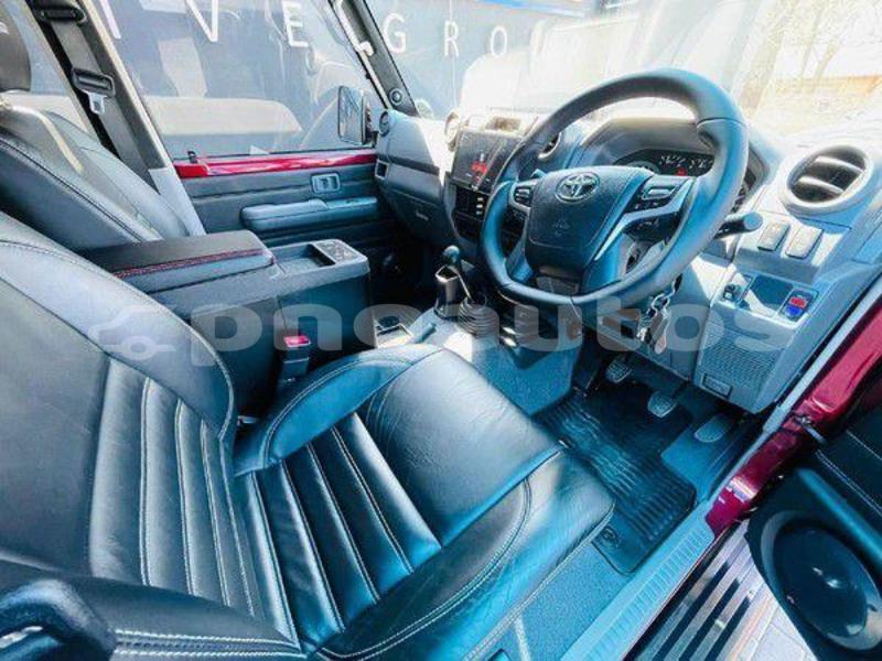 Big with watermark toyota land cruiser morobe lae 7997