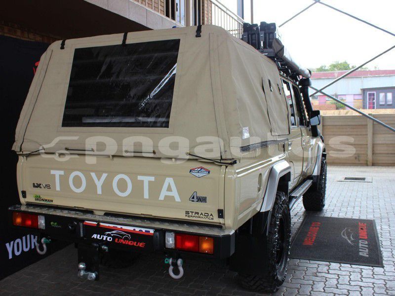 Big with watermark toyota land cruiser morobe lae 7999