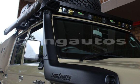 Buy Used Toyota Land Cruiser Brown Car in Lae in Morobe Buy Used Toyota Land Cruiser Brown Car in Lae in Morobe