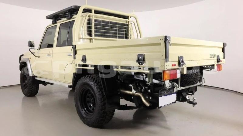 Big with watermark toyota land cruiser morobe lae 8000