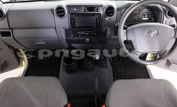 Buy Used Toyota Land Cruiser Brown Car in Lae in Morobe Buy Used Toyota Land Cruiser Brown Car in Lae in Morobe