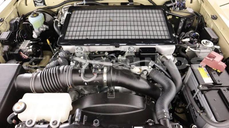 Big with watermark toyota land cruiser morobe lae 8000