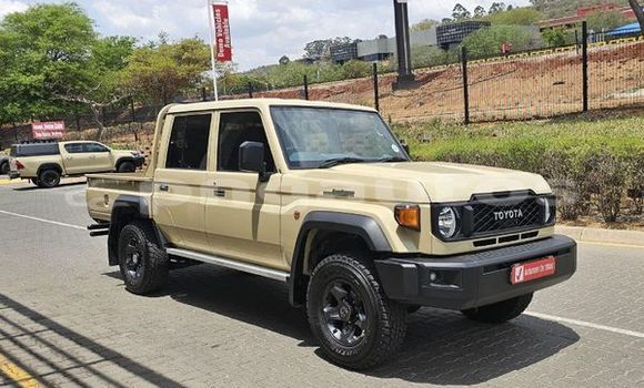 Buy Used Toyota Land Cruiser Brown Car in Lae in Morobe