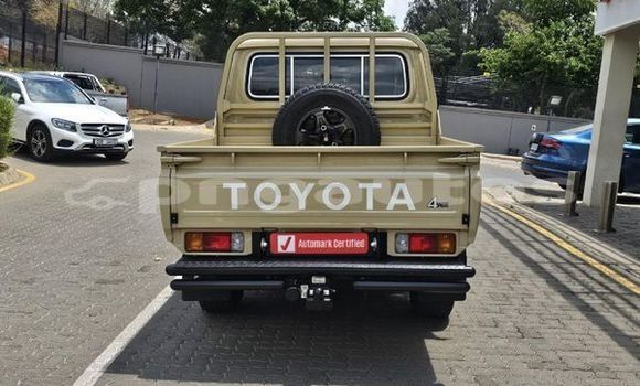 Buy Used Toyota Land Cruiser Brown Car in Lae in Morobe Buy Used Toyota Land Cruiser Brown Car in Lae in Morobe