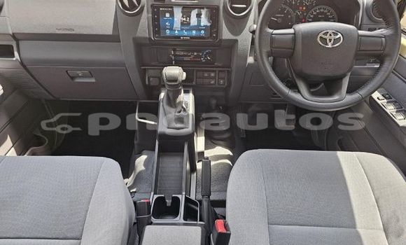 Buy Used Toyota Land Cruiser Brown Car in Lae in Morobe Buy Used Toyota Land Cruiser Brown Car in Lae in Morobe