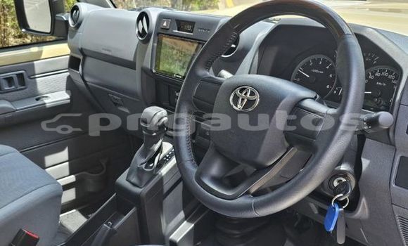 Buy Used Toyota Land Cruiser Brown Car in Lae in Morobe Buy Used Toyota Land Cruiser Brown Car in Lae in Morobe