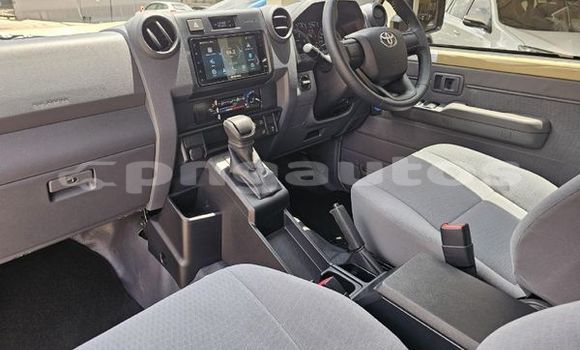 Buy Used Toyota Land Cruiser Brown Car in Lae in Morobe Buy Used Toyota Land Cruiser Brown Car in Lae in Morobe