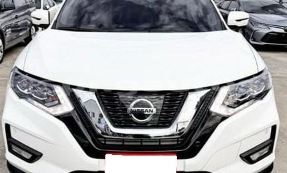 Buy Used Nissan X–Trail White Car in Port Moresby in National Capital District Buy Used Nissan X–Trail White Car in Port Moresby in National Capital District