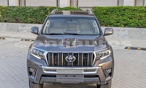 Buy Used Toyota Land Cruiser Prado White Car in Port Moresby in National Capital District Buy Used Toyota Land Cruiser Prado White Car in Port Moresby in National Capital District