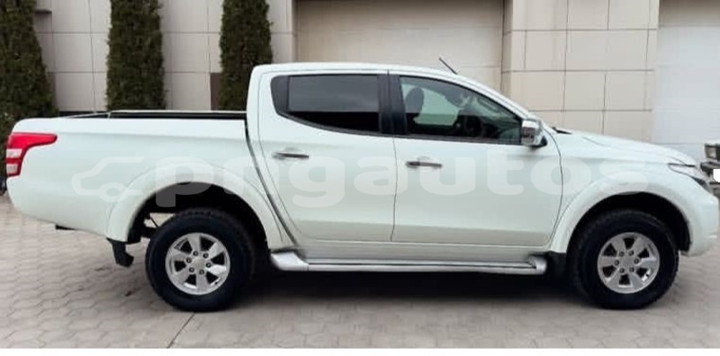 Big with watermark mitsubishi l200 national capital district port moresby 8027